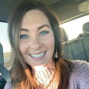 Meet your Posher, Carissa